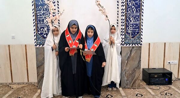 آغاز سال تحصیلی با طنین گلبانگ توحید در دبستان دخترانه ام‌البنین یزد