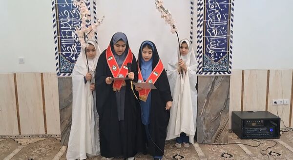 آغاز سال تحصیلی با طنین گلبانگ توحید در دبستان دخترانه ام‌البنین یزد