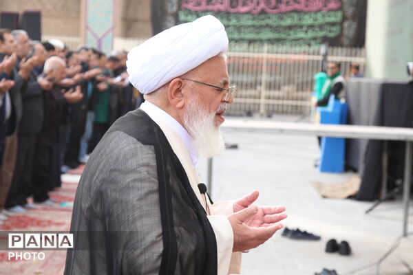 برپایی باشکوه نماز عید فطر در یزد