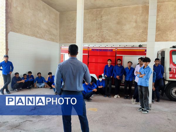 آشنایی با مشاغل در هفته مشاغل در حاجی‌‌‌آباد