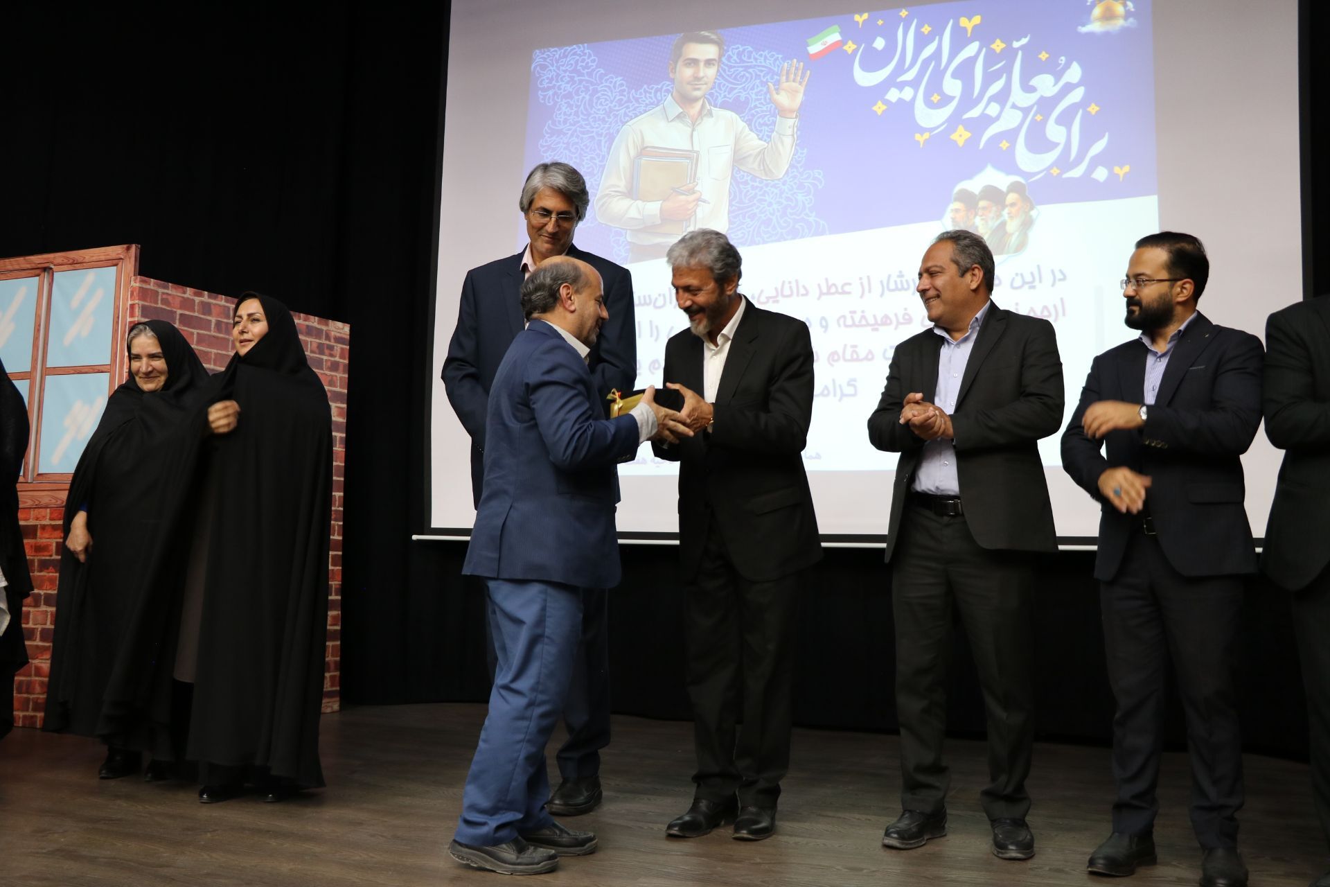 گردهمایی مدیران مقطع ابتدایی آموزش و پرورش ناحیه ۷ مشهد
