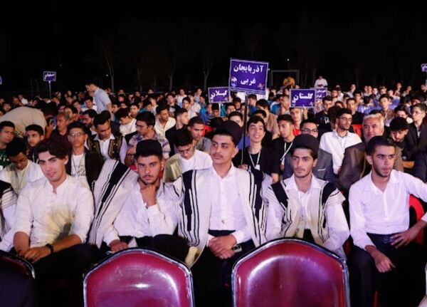 چهل و دومین جشنواره فرهنگی هنری با شعار «با امید به سمت قله برای ایران» 
