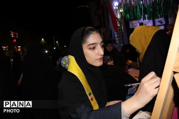 مراسم سازمان دانش‌آموزی فاروج به یاد دانش‌آموزان شهید میناب
