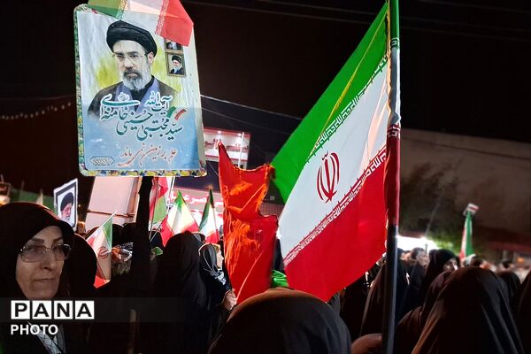مردم شهر باشت همچنان پای عهد خود هستند و تا زمان پیروزی نهایی در خیابان‌ها میدان‌داری می‌کنند