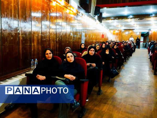 دومین گردهمایی «زنان و مشارکت اجتماعی» در ساری