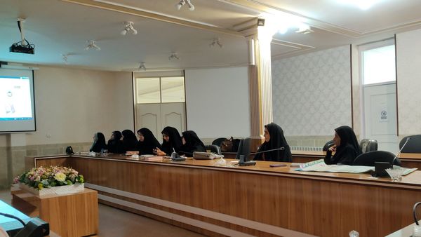 نشست تبیین برنامه‌های حوزه پرورشی آموزش‌ و پرورش بن