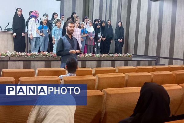 کارگاه آموزشی سرود ملائک در کانون فرهنگی تربیتی ملائک شهرستان قرچک