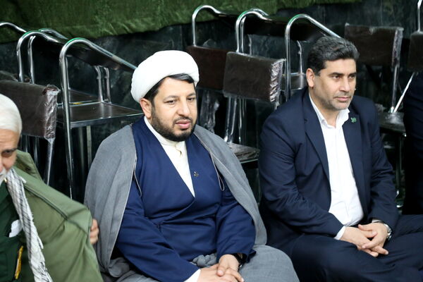 دانش‌آموزان دختر ناحیه یک در محفل اُنس با قرآن گرد‌هم آمدند