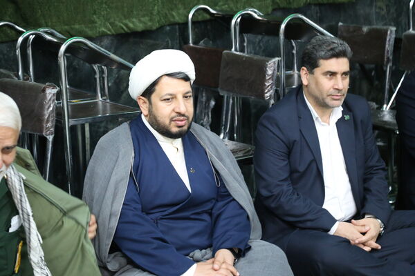 دانش‌آموزان دختر ناحیه یک در محفل اُنس با قرآن گرد‌هم آمدند