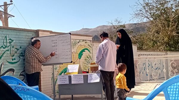 انتخابات انجمن اولیا و مربیان در دبیرستان پگاه مارکده