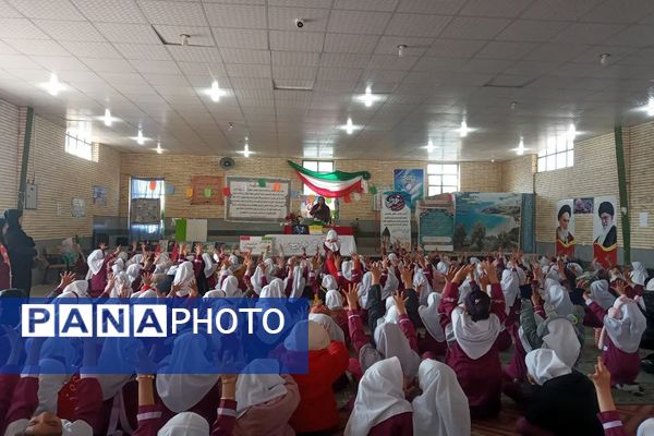 گرامیداشت حماسه ۹ دی در دبستان نوریه شهرستان جیرفت