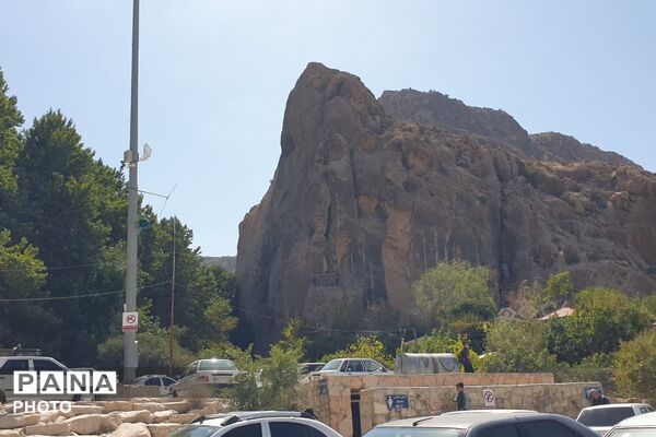 ظرفیت‌های گردشگری مذهبی و طبیعی استهبان