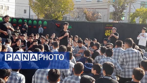 دانش‌آموزان مدرسه شاهد شهید کاظمی در سوگ شهادت حضرت فاطمه (س)