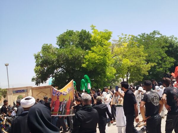 دسته عزاداری ظهر عاشورا در فاروج 