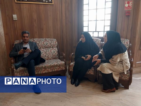 جشن روز دختر در هنرستان امام حسن مجتبی(ع) با حضور مسئولان ناحیه ۶