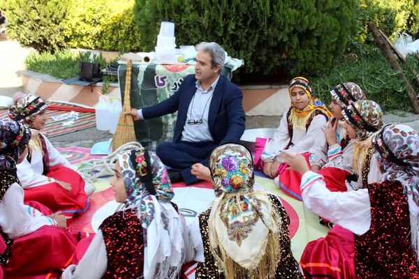 بزرگداشت هفته مازندران در اداره‌کل آموزش و پرورش مازندران 