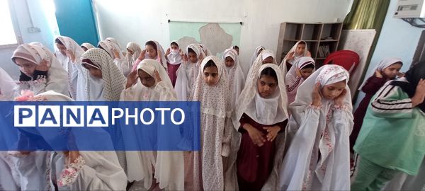 حضور پرشور دانش‌آموزان پایه چهارم دبستان شهید تنیده در نماز جماعت