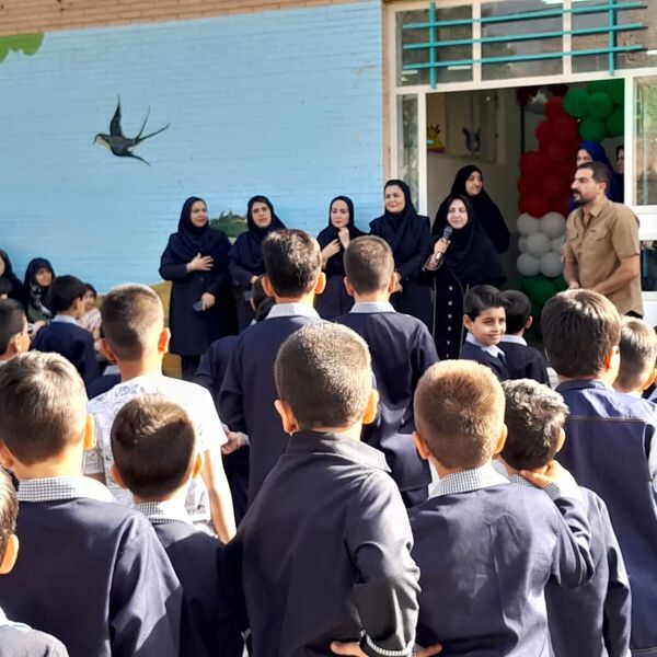 آیین بازگشایی سال تحصیلی جدید در دبستان ایثار تفت