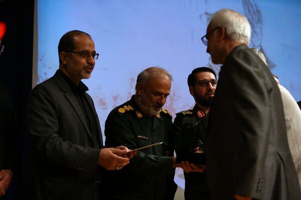 نخستین کنگره بزرگداشت ۲۷۰ دانش‌آموز شهید دبیرستان ماندگار امام صادق (ع) 