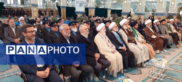 آیین غبارروبی ضریح مطهر حضرت علی‌بن‌امام‌محمدباقر(ع) 