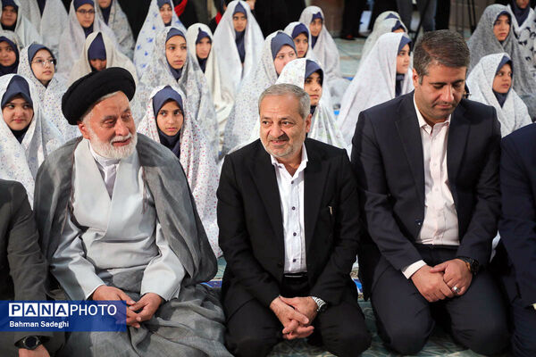 مراسم اقامه نماز جماعت اولین روز بازگشایی مدارس