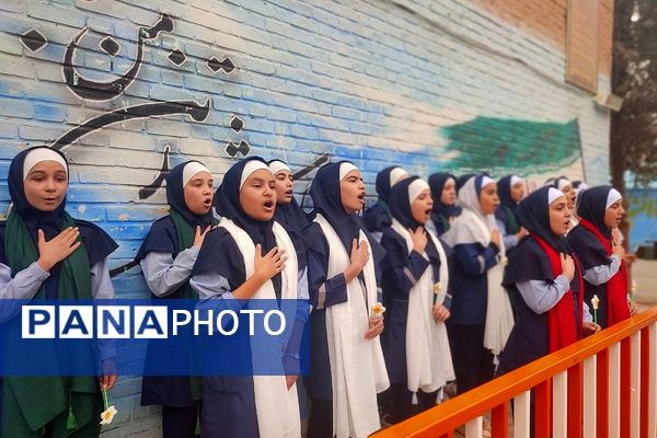 جشن باشکوه میلاد امام عصر (عج) در هئیت دخترانه ریحانه ها