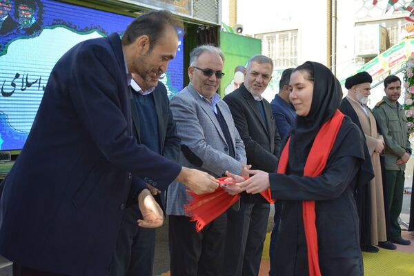 طنین زنگ انقلاب در بهارستان‌دو 