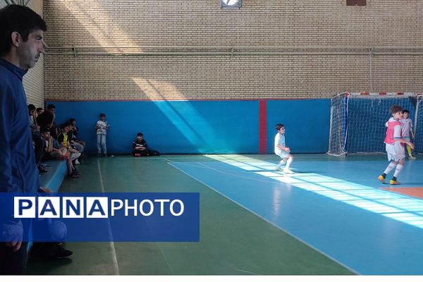 برگزاری مسابقات فوتسال دانش‌آموزان پسر منطقه کهریزک