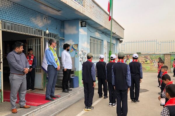 بازدید کشوری از دانش‌آموزان پیشتاز دبستان فولادفر ناحیه دو شهرری 