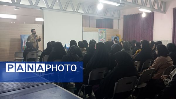 برگزاری کارگاه آموزش خانواده در دبیرستان نمونه اندیشه