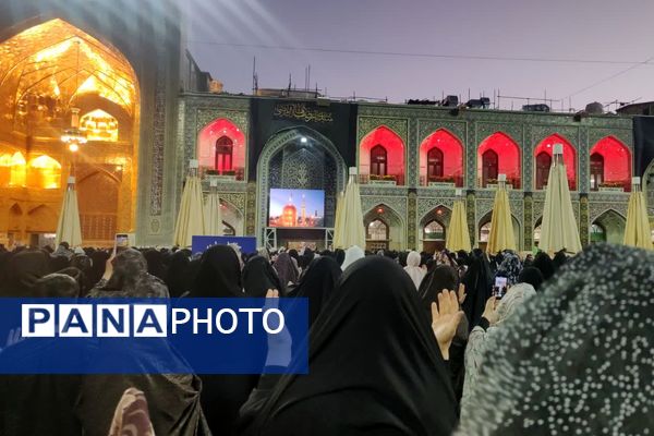 برگزاری نماز جماعت در حرم مطهر امام رضا (ع)