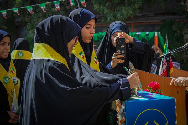 برگزاری جشن عاطفه ها در شهرستان رباط کریم