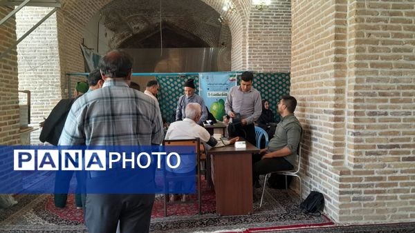 میز خدمت آموزش و پرورش نیشابور در نماز جمعه 