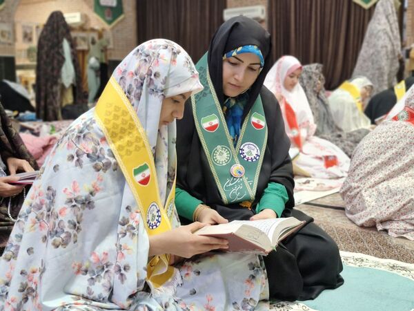 دختران، مهمانان عاشقانه اعتکاف