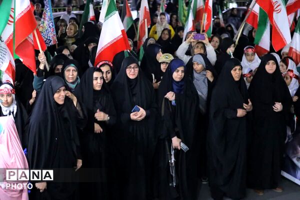 ساوجبلاغ صحنه نمایش اقتدار مردمی