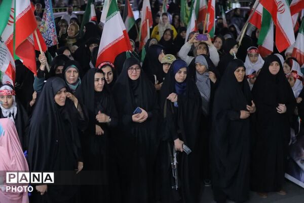 ساوجبلاغ صحنه نمایش اقتدار مردمی