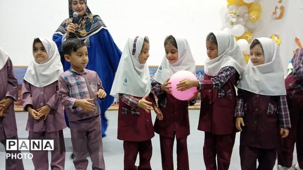 پایان‌سال تحصیلی خاطره‌انگیز با عروسک‌ها و ترانه‌ها