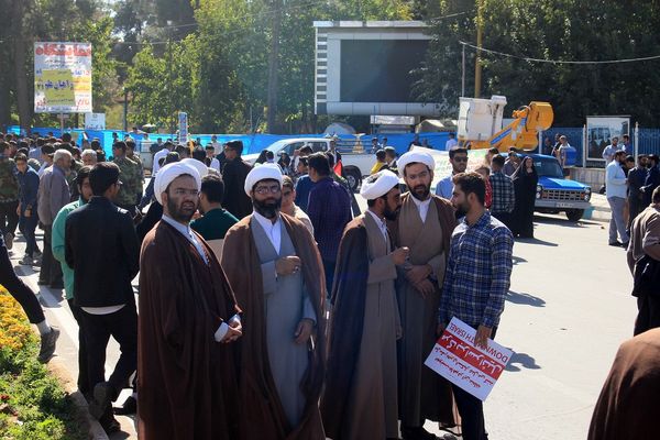 راهپیمایی 13 آبان در کرمان