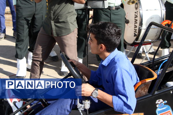 برگزاری آیین استانی «زنگ مهر و مهارت» در هنرستان انقلاب ناحیه یک یزد