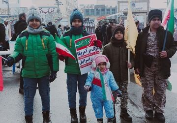اراک در سرما،میزبان گرمیِ حضور لبیک‌گویانِ راه امام‌وشهدا بود