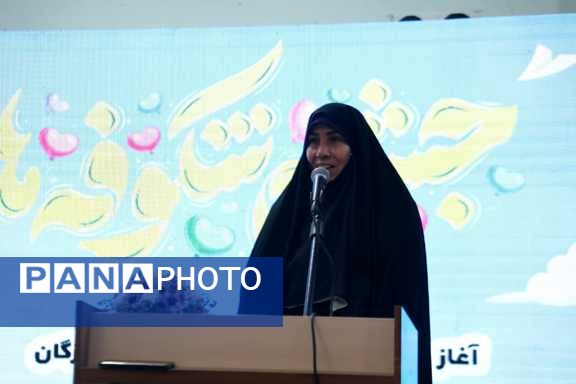 آغاز فصل شکوفه ها در بندرعباس 