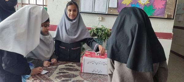 انتخابات شورای دانش‌آموزی در مدرسه شهید نجفی فدافن