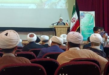 نشست هم اندیشی مبلغان دینی «طرح امین» در تالار سعدی شیراز