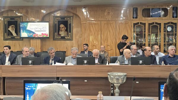 آیین رونمایی از پوستر بیست‌وهفتمین جشنواره خیرین مدرسه‌ساز استان اصفهان