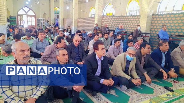 تقدیر از برگزیدگان مسابقات فرهنگی هنری حاجی‌آباد