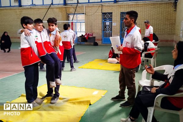 نمایش آمادگی و مهارت دانش‌آموزان در مسابقات دادرس