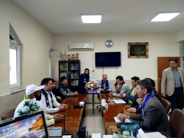 بازدید ارزیاب کشوری سازمان دانش‌آموزی در مدارس تمام پیشتاز شهرستان فاروج