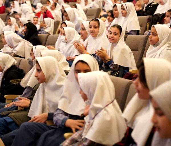 اولین روز بیست و ششمین جشنواره بین‌المللی قصه‌گویی در یزد 