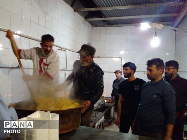 مراسم احیا در شب دوم قدر نیشابور