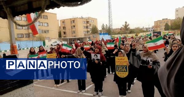 مراسم شهادت سید حسن نصرالله رهبر مدیر سیاسی در دبیرستان نورالهدی مشهد